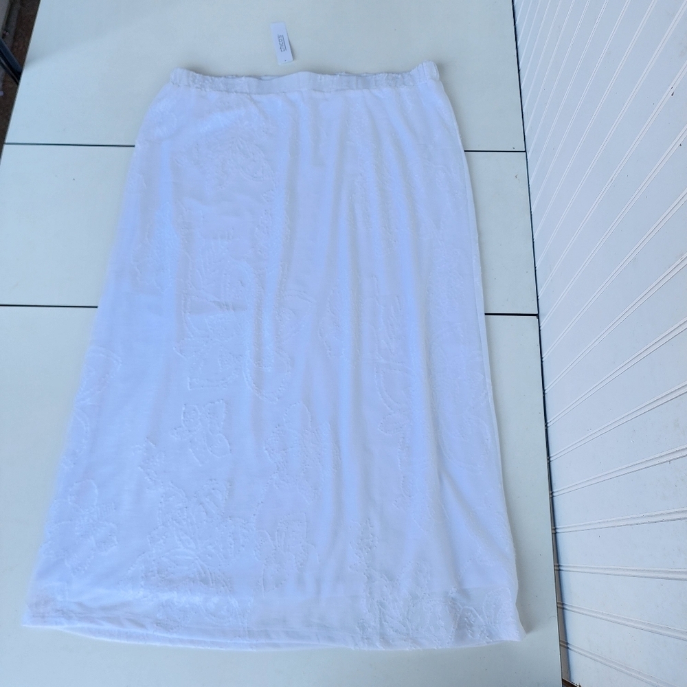 NWT Chico’s Floral Jacquard Maxi Skirt 3 Pull-On Elastic Waist White Floral 16